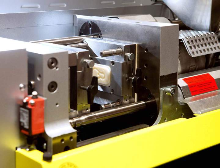 <p>Réalisation de moule d'injection plastique industriel, Caen</p>