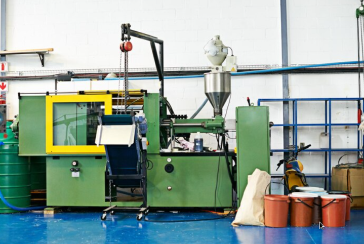 moulage par injection plastique